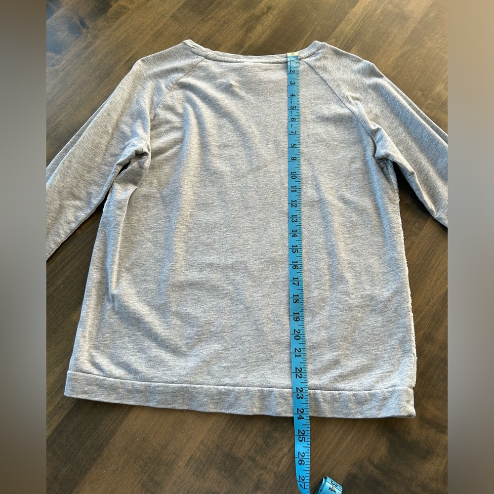 Long Sleeve Daisy Top🌼 - Picture 6 of 11